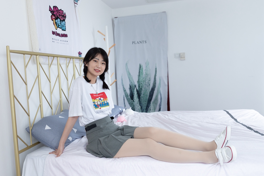 图片[2]-勿恋传媒 NO.944期 小凌-秋日月光[124P/1V/4.40GB]-美图