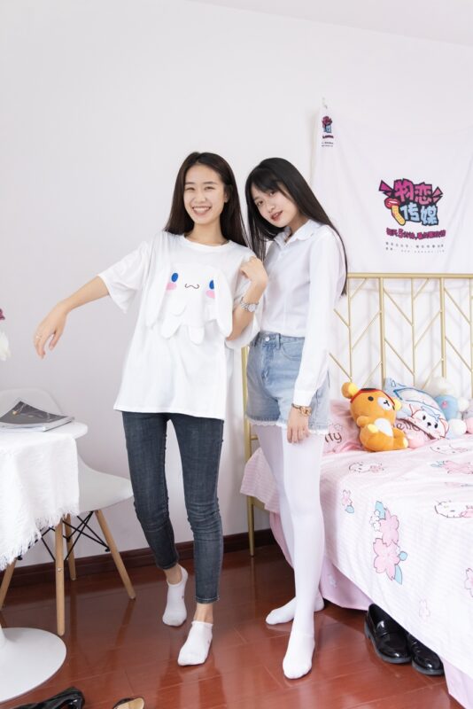 勿恋传媒 NO.945期 菜菜&小敏-森林里的花[145P/1V/5.07GB]-美图