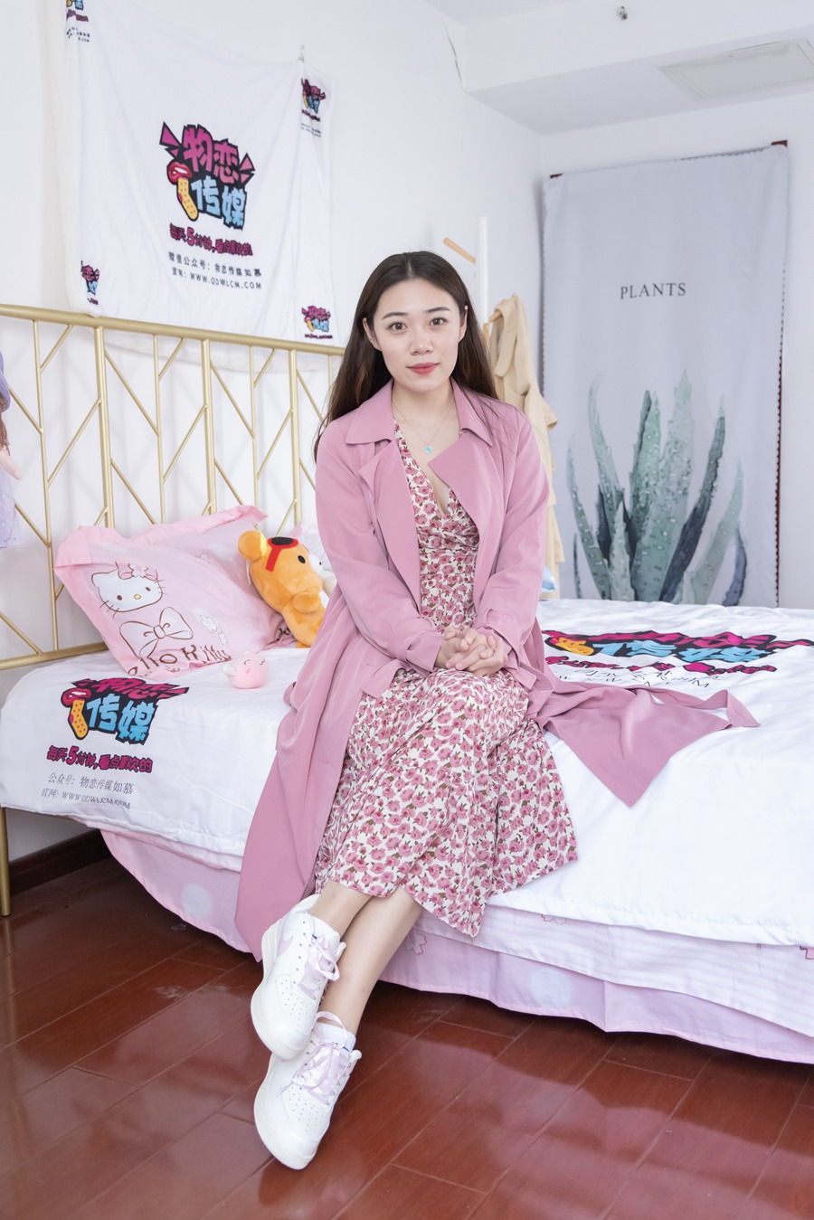 图片[2]-勿恋传媒 NO.948期 芒洛-高空寄语[156P/1V/4.76GB]-美图