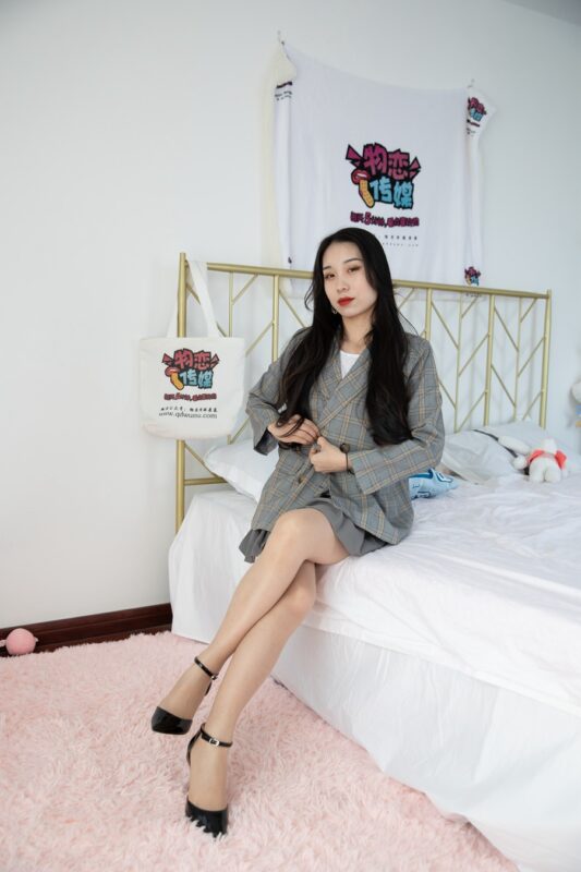 勿恋传媒 NO.922 璐璐-诗歌与风[187P/1V/4.18GB]-美图