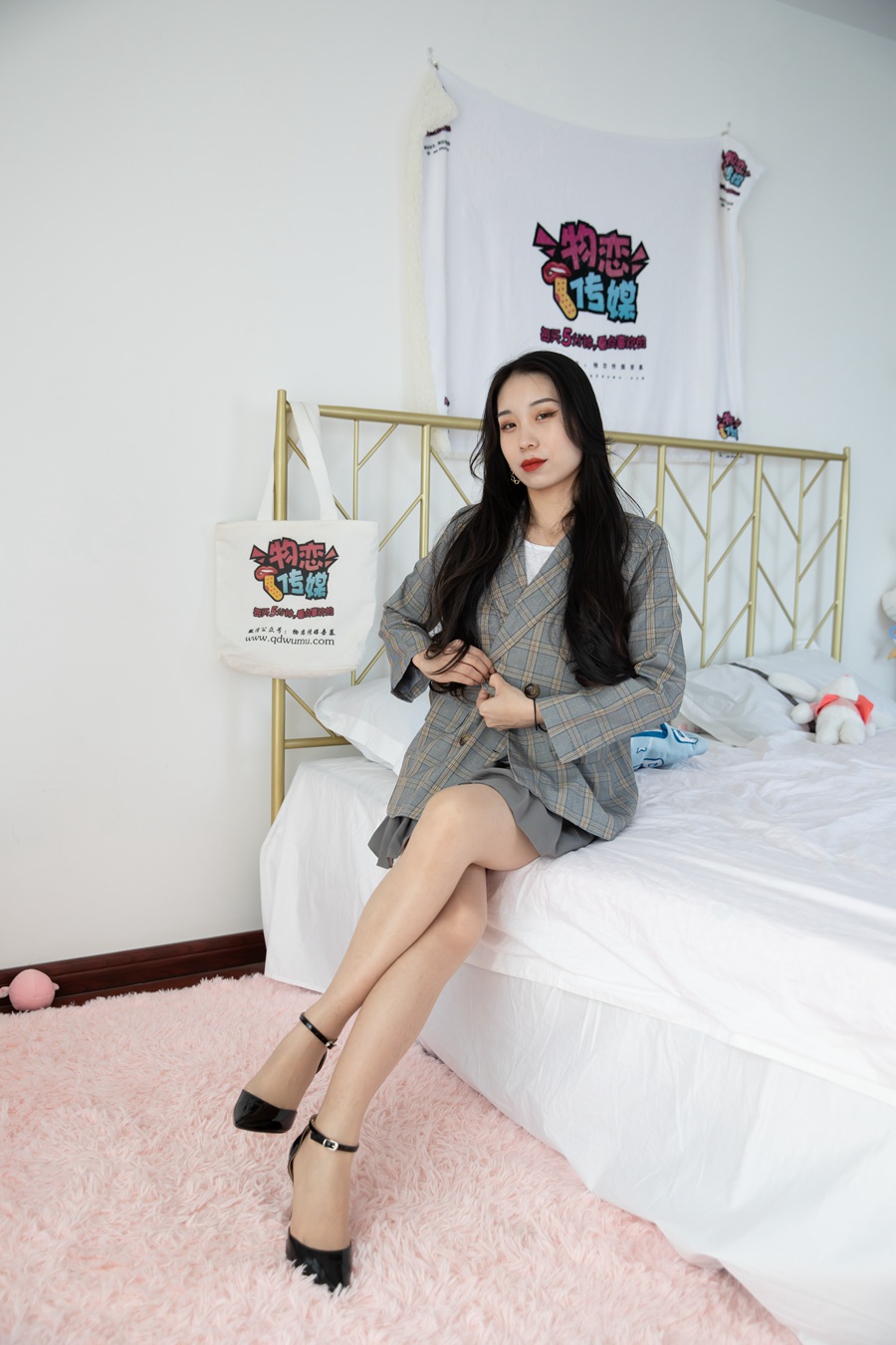 图片[1]-勿恋传媒 NO.922 璐璐-诗歌与风[187P/1V/4.18GB]-美图