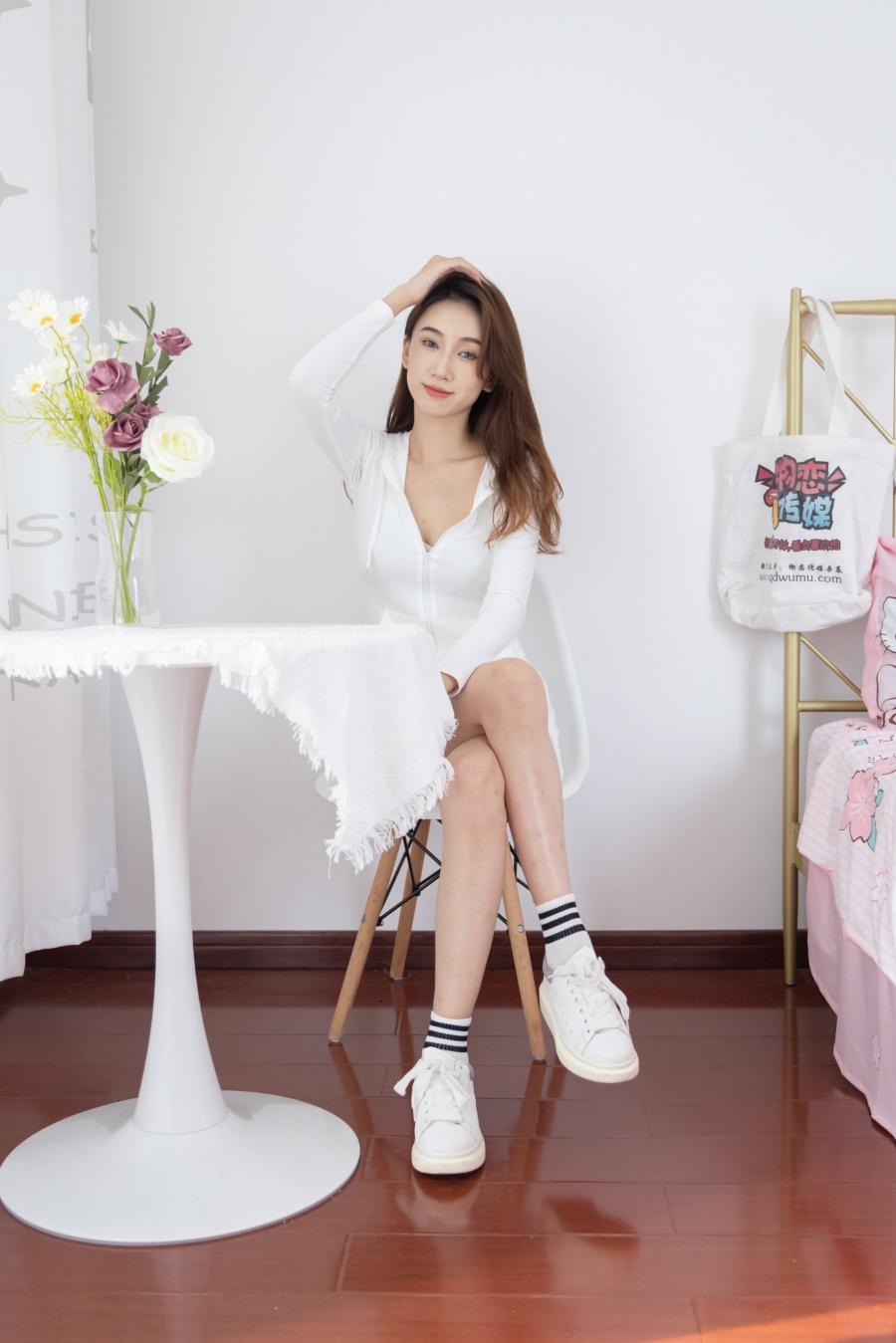 图片[1]-勿恋传媒 NO.901 雯雯-夏的芬芳[157P/1V/4.32GB]-美图