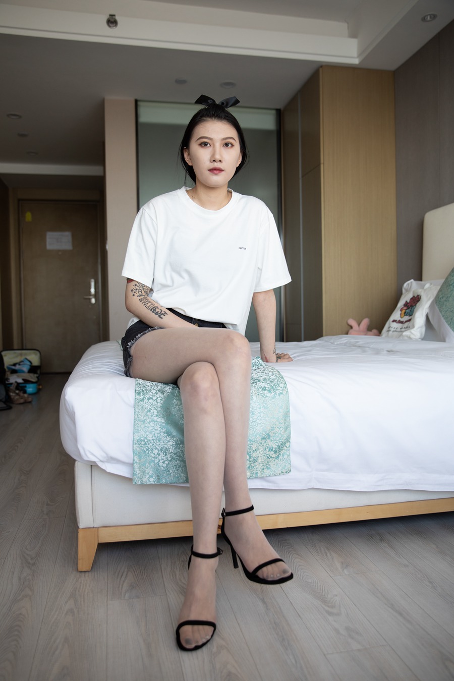 图片[1]-勿恋传媒 NO.904 兔兔-与风浅唱[129P/1V/6.23GB]-美图