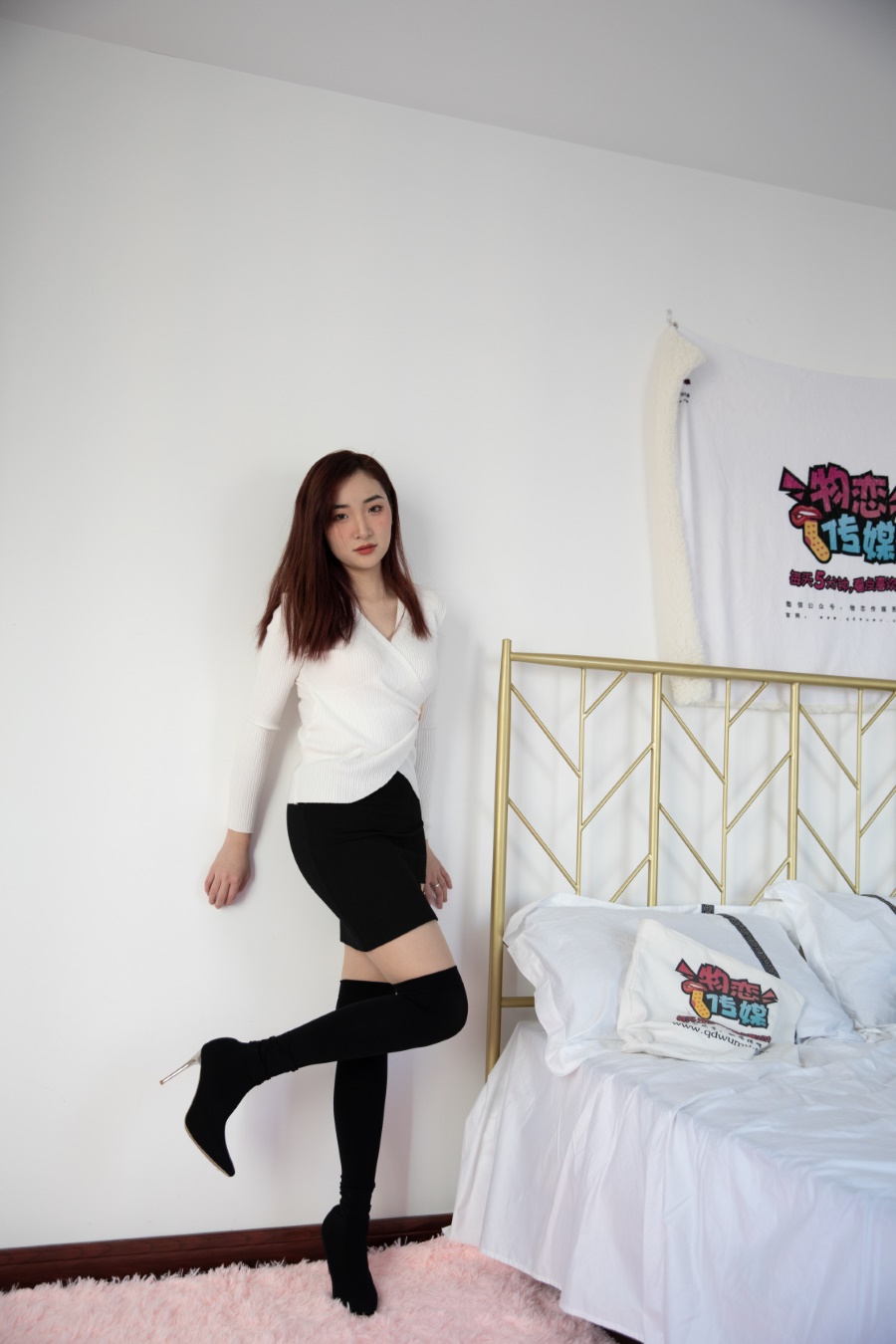 图片[1]-勿恋传媒 NO.881 小晴-一盏茶[149P/1V/3.55GB]-美图