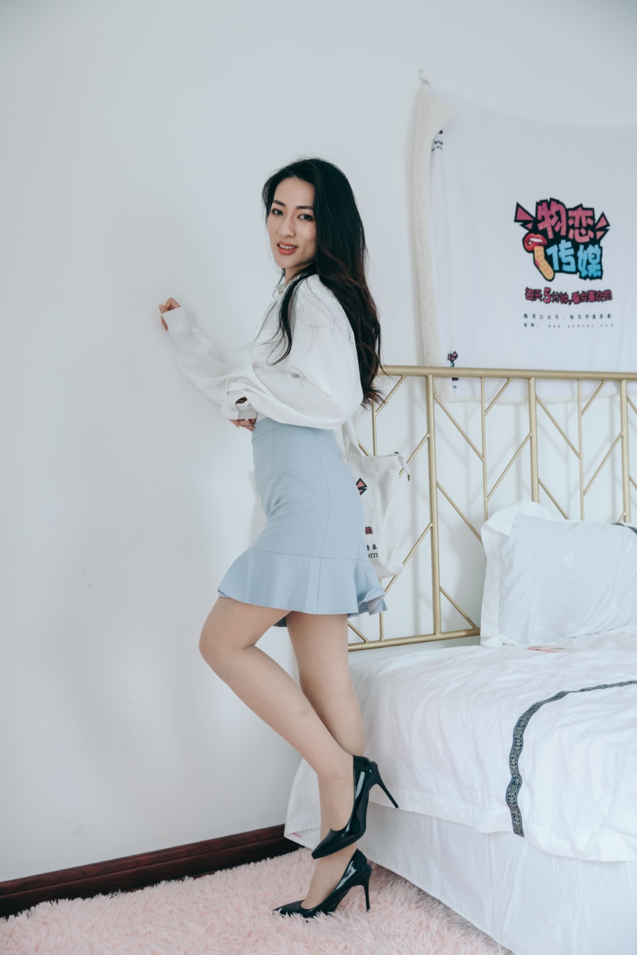 图片[1]-勿恋传媒 NO.863 小茶-踏月梦影[183P/1V/3.82GB]-美图