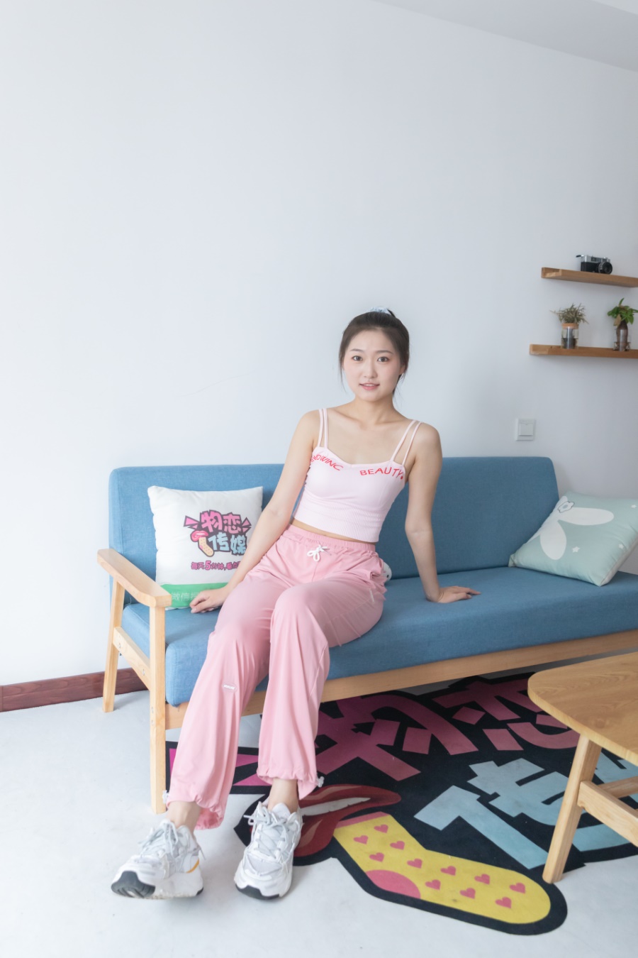 图片[1]-勿恋传媒 NO.843 小小-风起音来[139P/1V/4.94GB]-美图