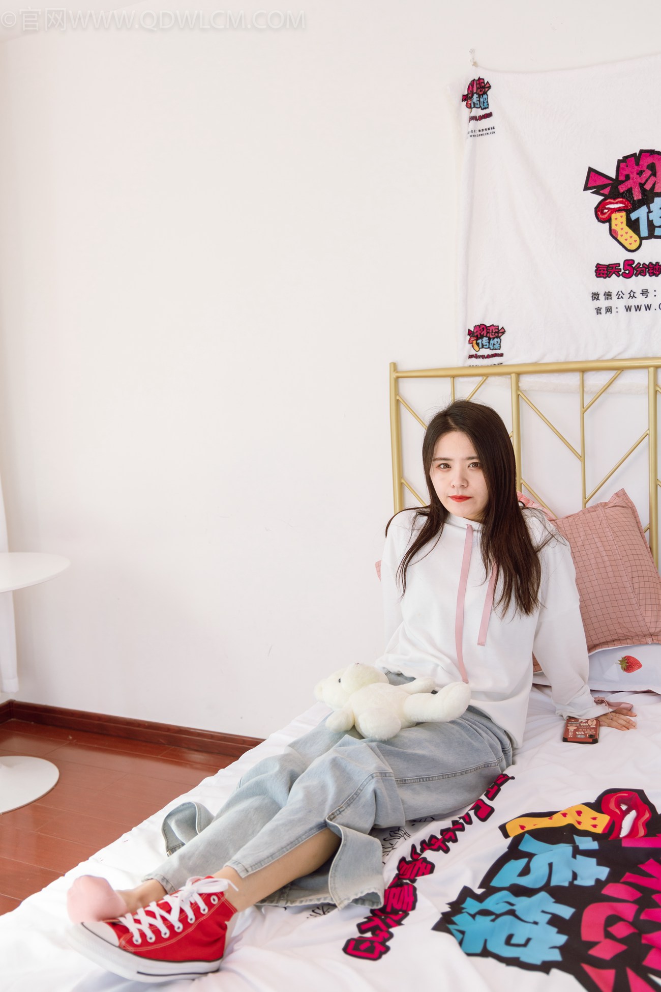 图片[4]-勿恋传媒 NO.825 言言-眠花温酒几多愁[147P/1V/3.82GB]-美图