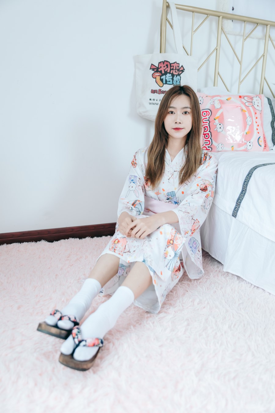 图片[2]-勿恋传媒 NO.768 小鹿-夜锁清冷[157P/1V/4.35GB]-美图