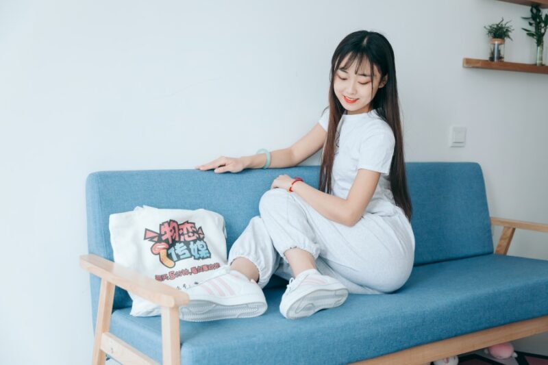 勿恋传媒 NO.747 喵喵-春雨里[146P/1V/3.37GB]-美图