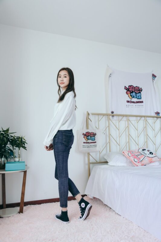 勿恋传媒 NO.732 小鹿-灵魂记事本[150P/1V/4.23GB]-美图