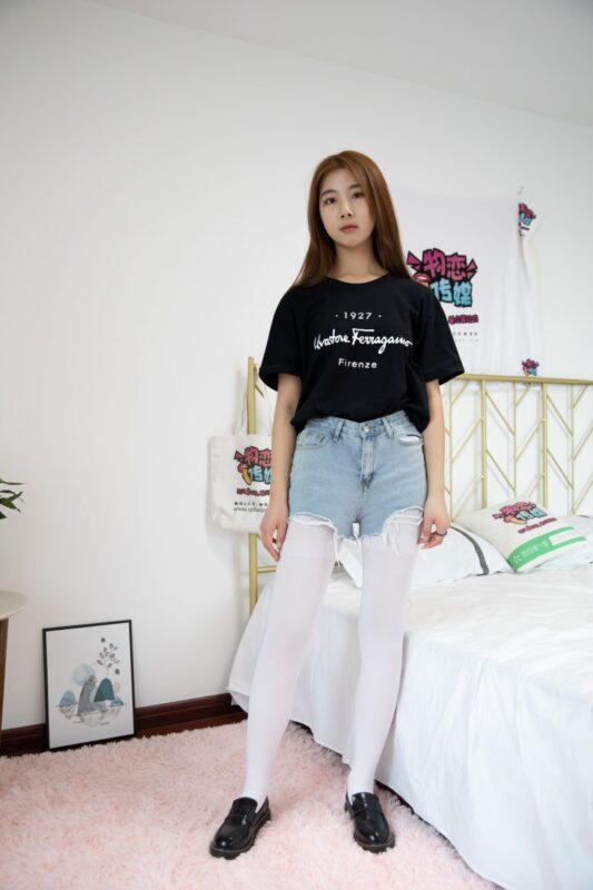 勿恋传媒 NO.706 心心-如画镜[175P/1V/4.96GB]-美图