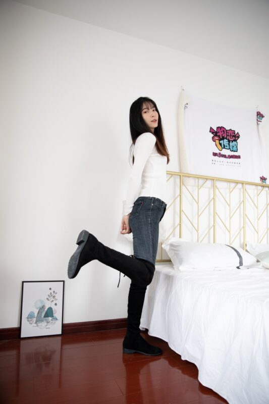 勿恋传媒 NO.713 猫耳-春里的诗[151P/1V/5.2GB]-美图