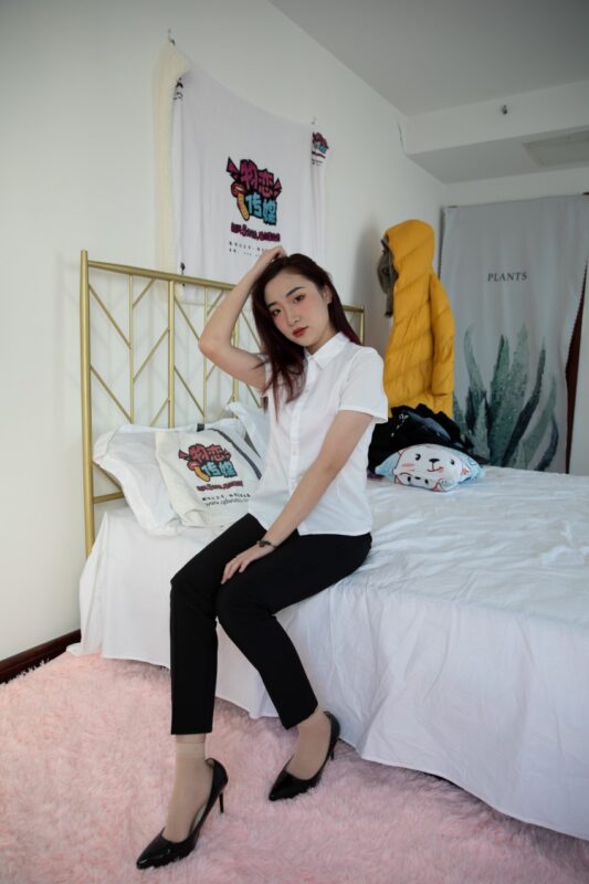 勿恋传媒 NO.621 小晴-冬日梅林[163P/1V/3.69G]-美图