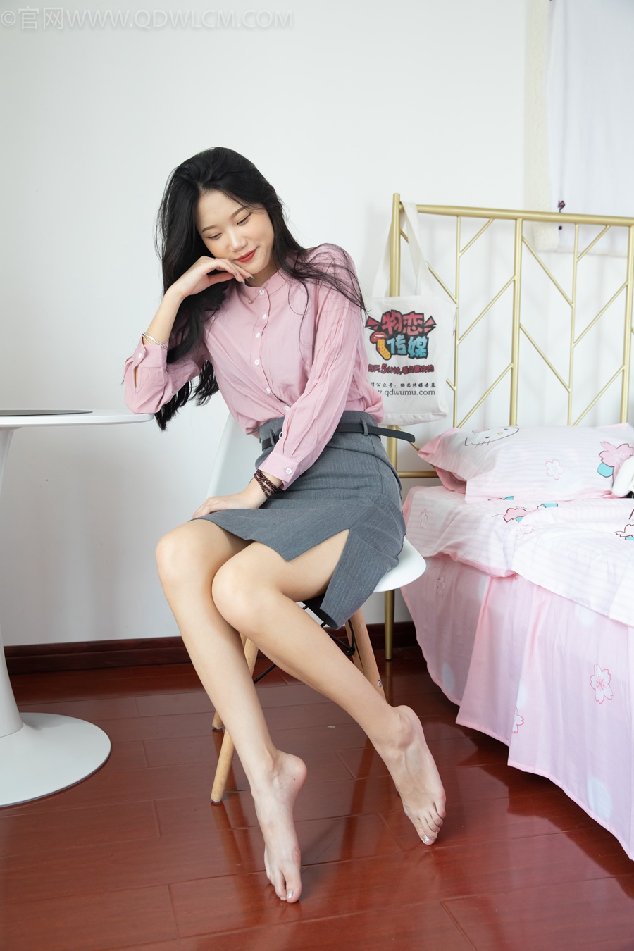 图片[4]-勿恋传媒 NO.624 心心-风里的温柔[131P/1V/3.16G]-美图