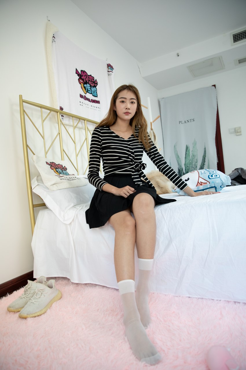 图片[2]-勿恋传媒 NO.627 小鹿-光明夜[155P/1V/3.83G]-美图