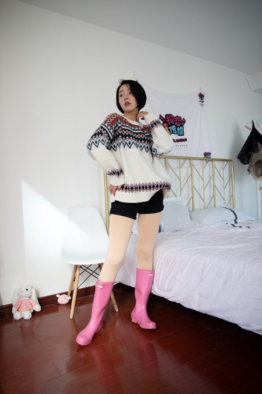 图片[1]-勿恋传媒 NO.629 小飞-如月如冰[161P/1V/3.6G]-美图