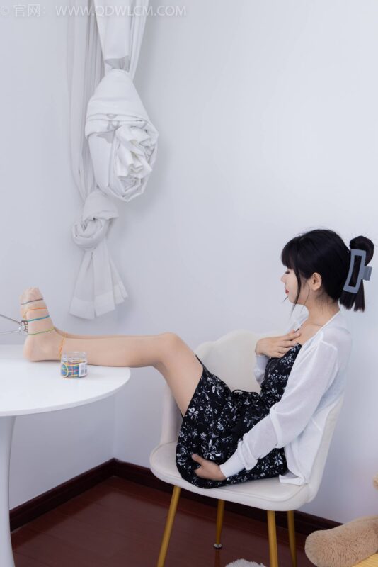 勿恋传媒 NO.1815 米米-哥特式[150P/1V/3.64GB]-美图