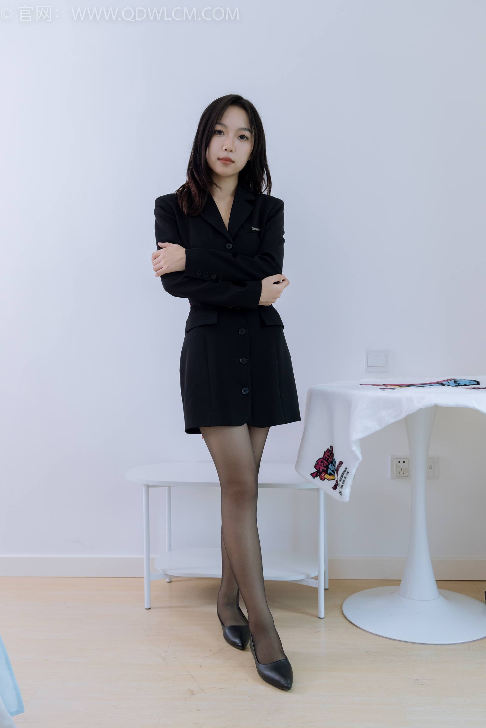 图片[2]-勿恋传媒 NO.1822 纱纱-红色的金鱼[170P/1V/4.60GB]-美图