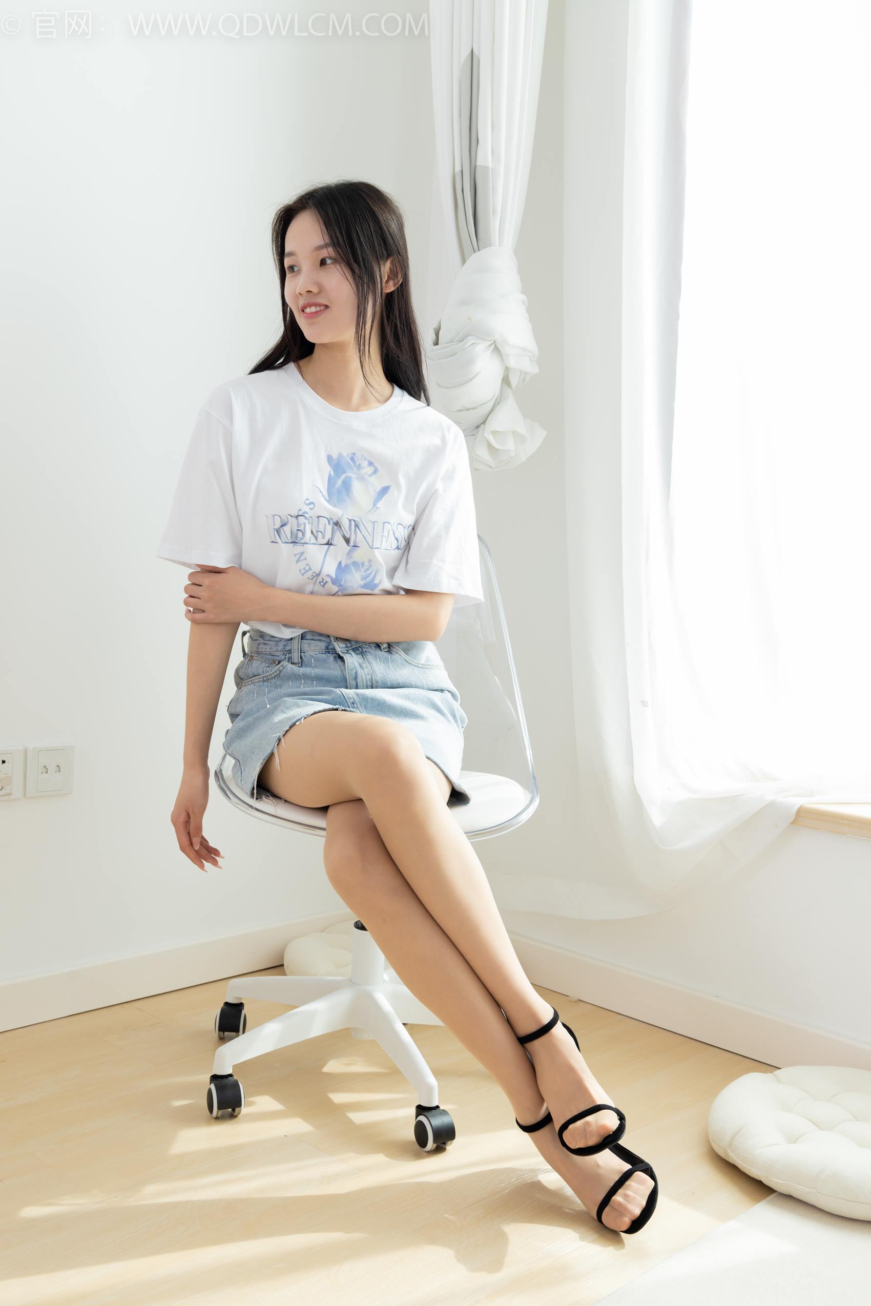 图片[3]-勿恋传媒 NO.1756 颜颜-暖阳下[160P/1V/3.82GB]-美图