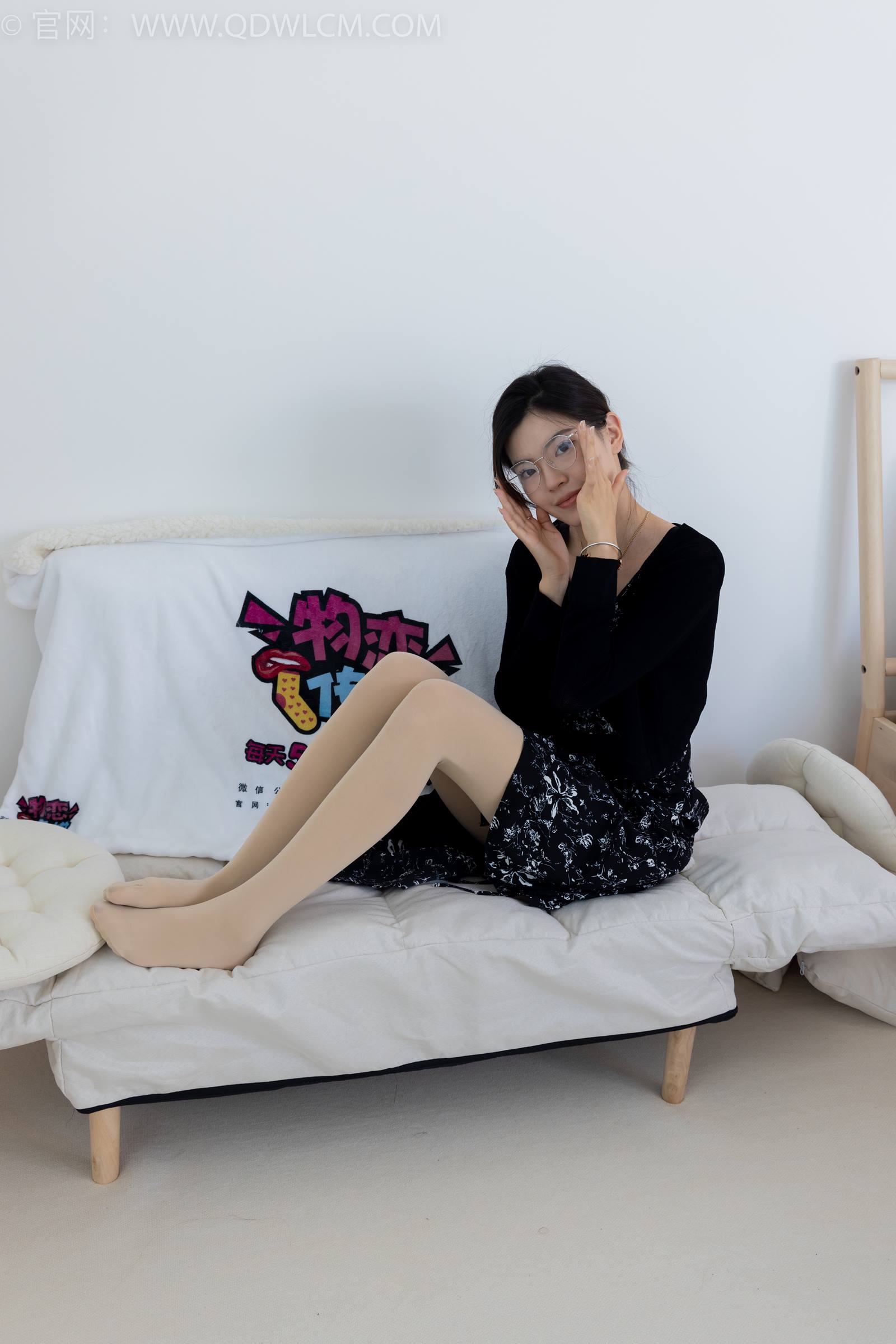 图片[4]-勿恋传媒 NO.1766 青黛-简单爱[150P/1V/3.55GB]-美图