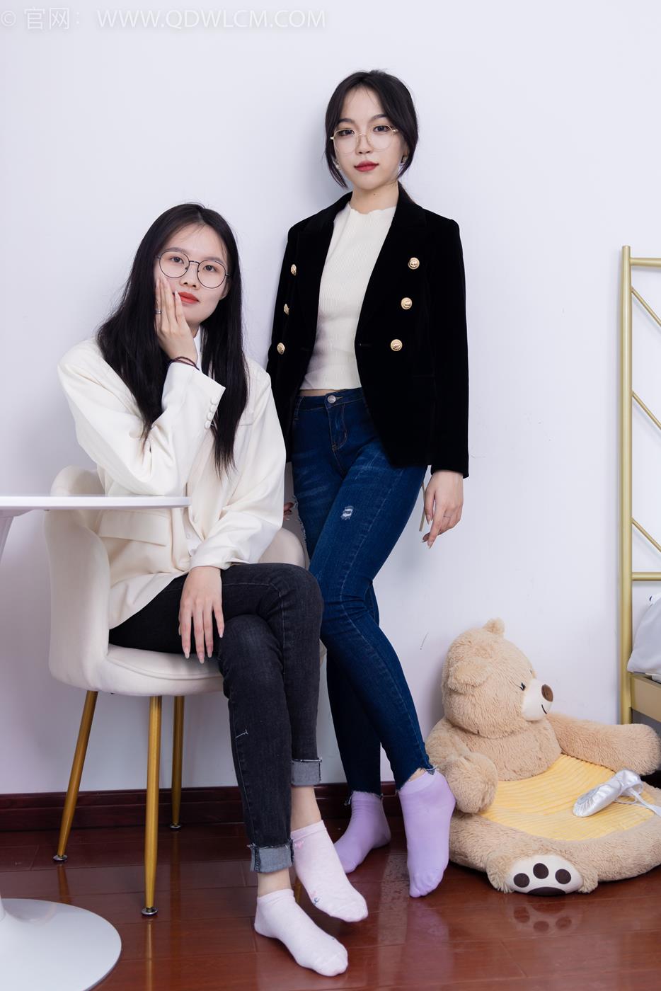 图片[4]-勿恋传媒 NO.1687 纱纱&颜颜-玻璃上的雨滴[150P/1V/5.51GB]-美图