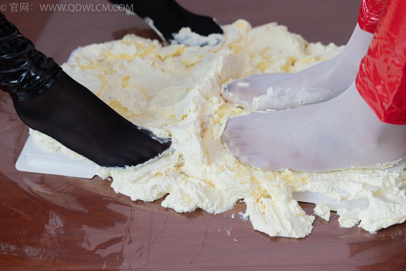 图片[1]-勿恋传媒 NO.1638 小竹&闪闪-慢慢相遇[193P/1V/5.04GB]-美图