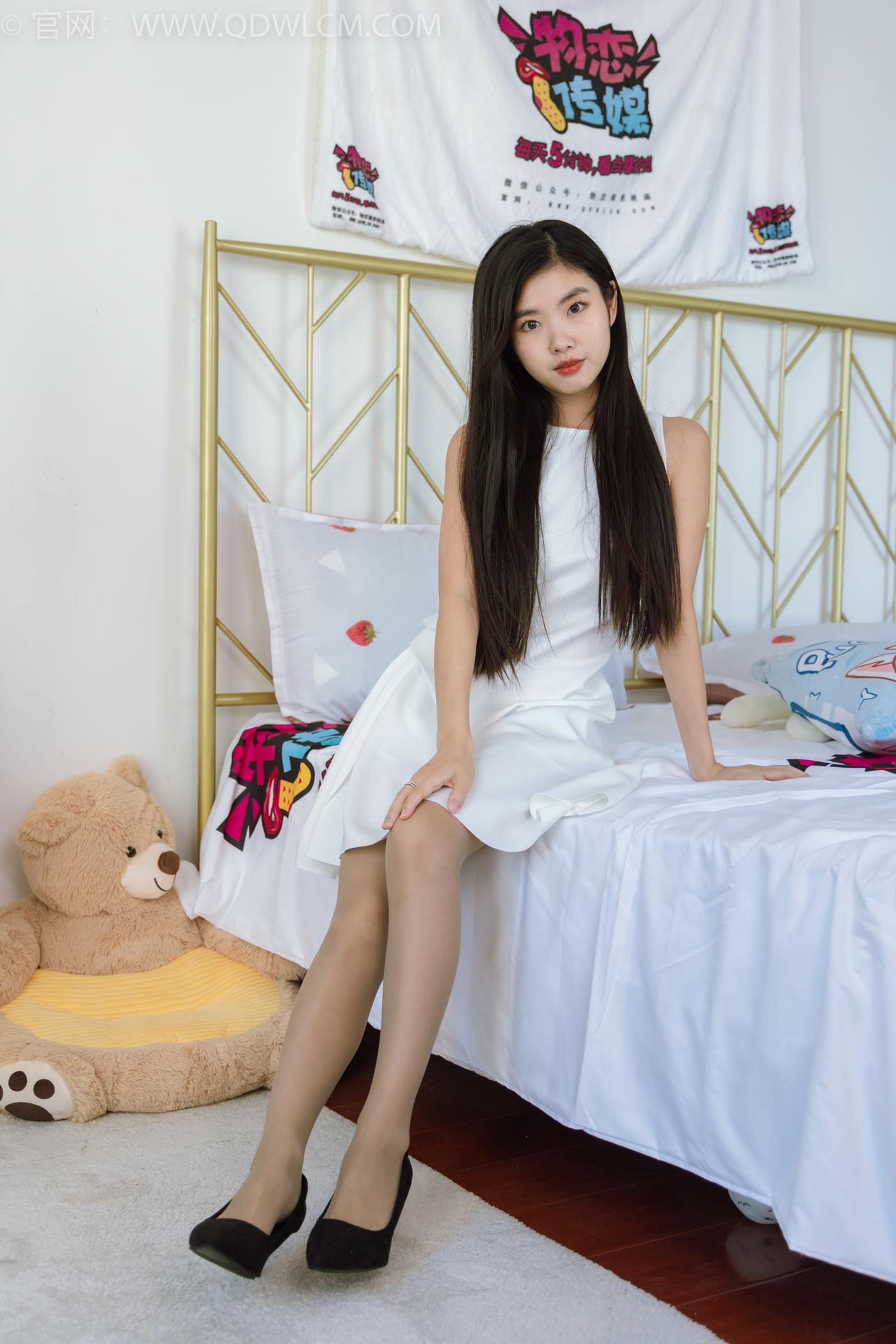 图片[2]-勿恋传媒 NO.1571 米米-纯白花嫁[150P/1V/3.86GB]-美图