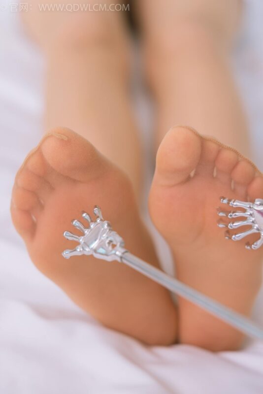 勿恋传媒 NO.1535 纤纤-孤独雪女[150P/1V/4.87GB]-美图