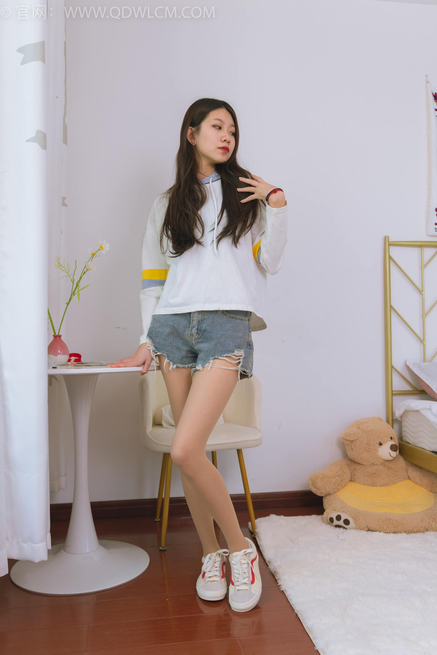 图片[2]-勿恋传媒 NO.1511 纤纤-湖边少女[150P/1V/3.63GB]-美图