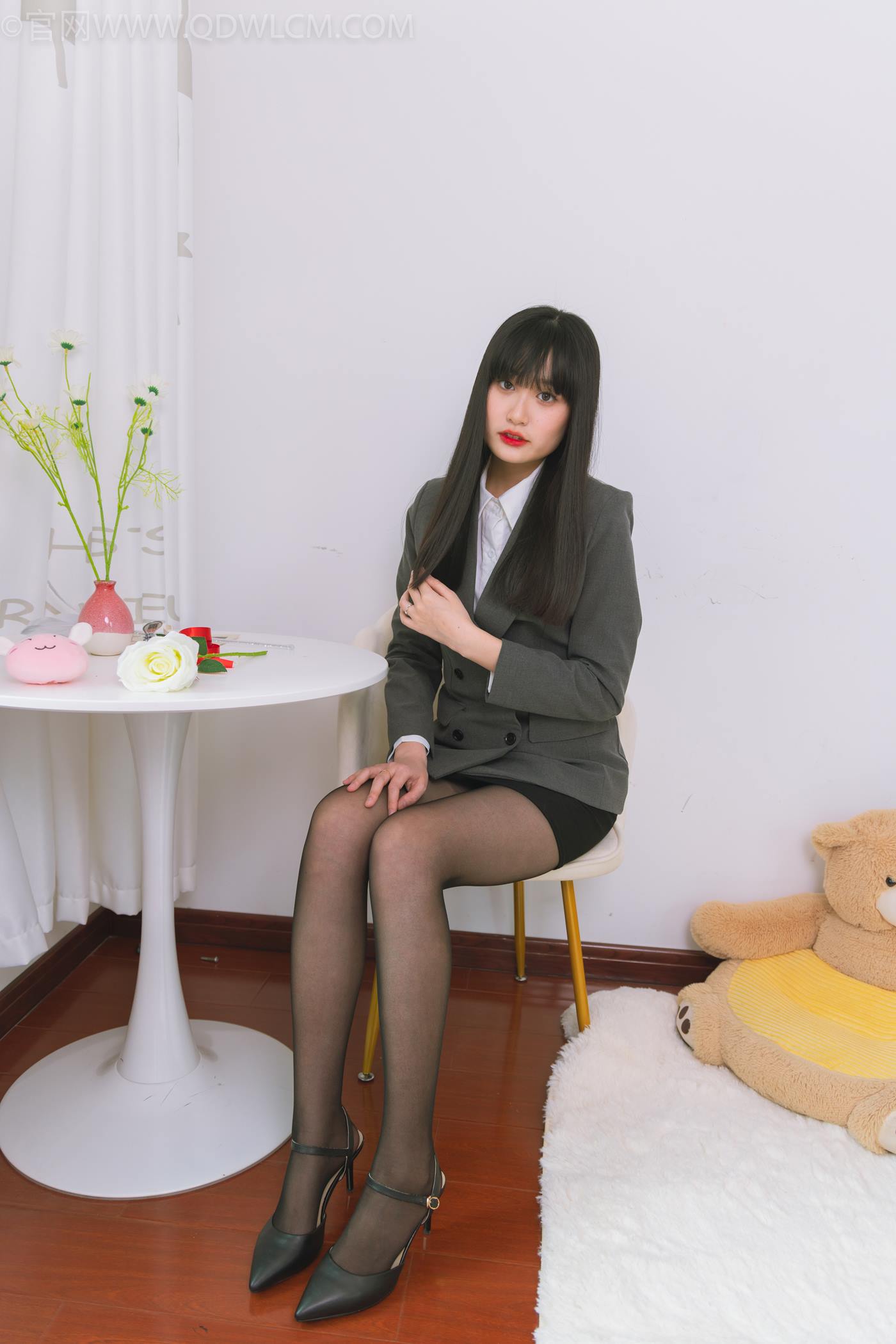 图片[2]-勿恋传媒 NO.1513 小敏-黑色时光[149P/1V/4.28GB]-美图