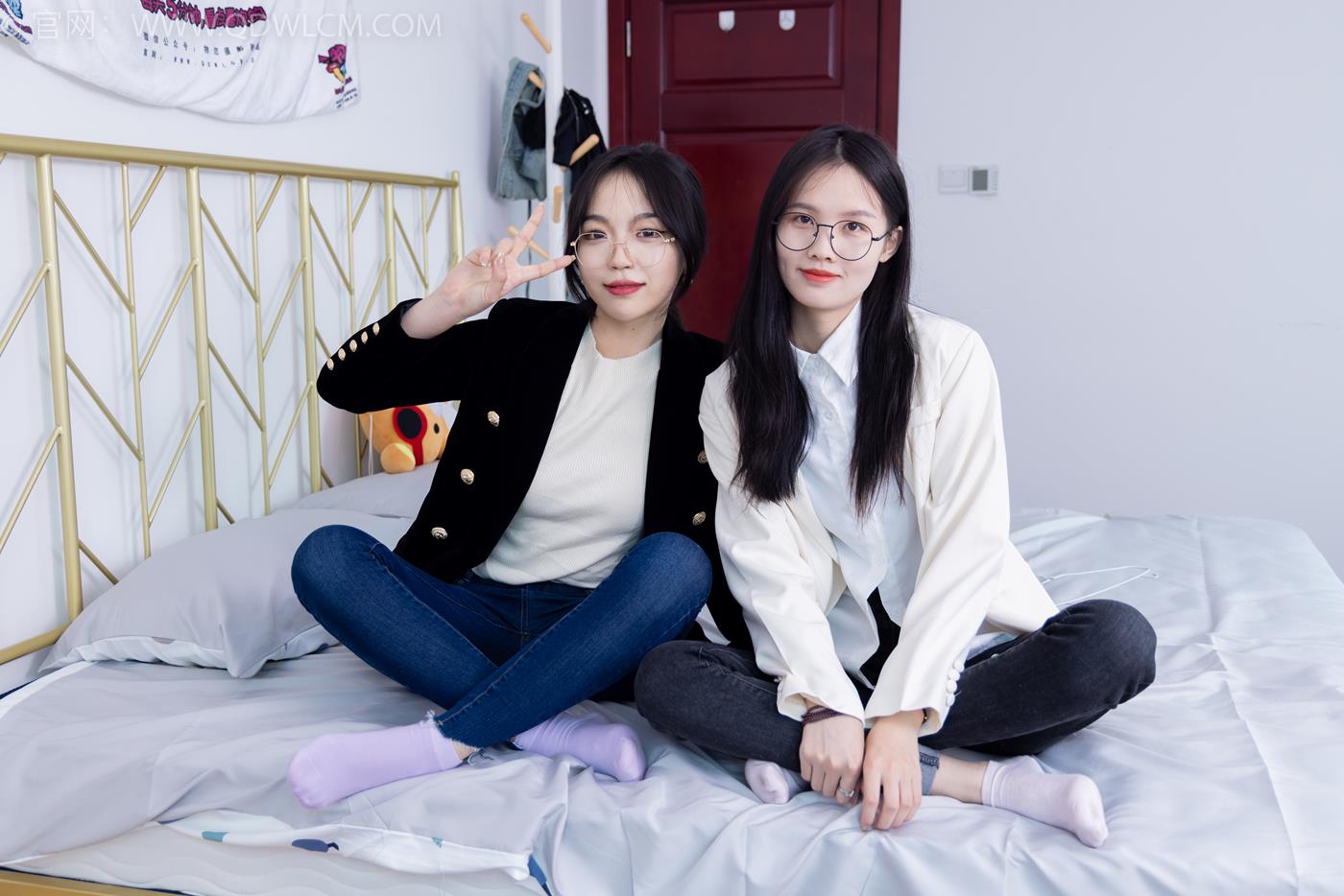 图片[4]-勿恋传媒 NO.1522 卿卿-红色情怀[150P/1V/6.20GB]-美图