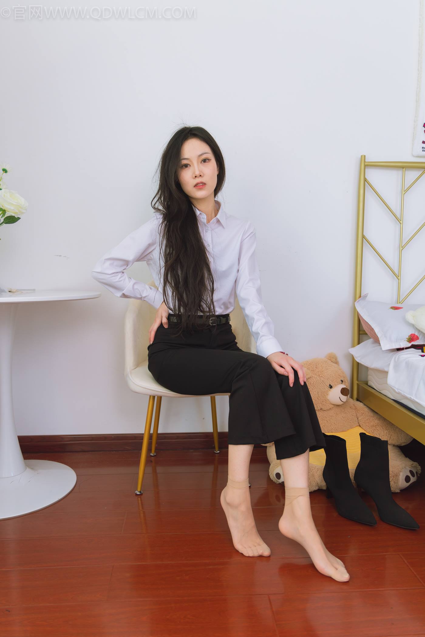 图片[4]-勿恋传媒 NO.1503 康康-冷色月光[150P/1V/4.60GB]-美图