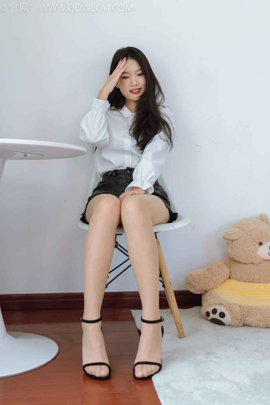 图片[3]-勿恋传媒 NO.1464 菜菜-红与黑[155P/1V/3.91GB]-美图