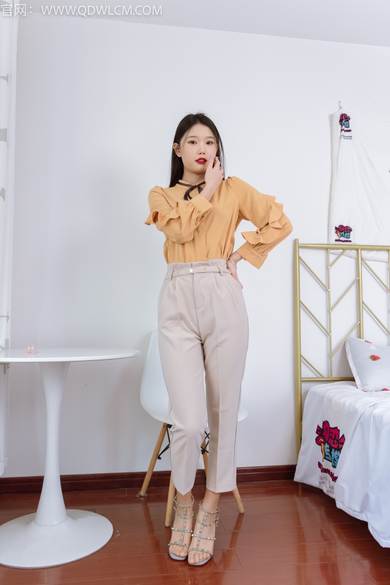 图片[1]-勿恋传媒 NO.1373 小竹-归去来兮[150P/1V/6.46GB]-美图