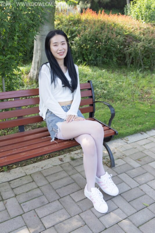 勿恋传媒 NO.1341 菜菜-无人之岛[154P/1V/4.36GB]-美图