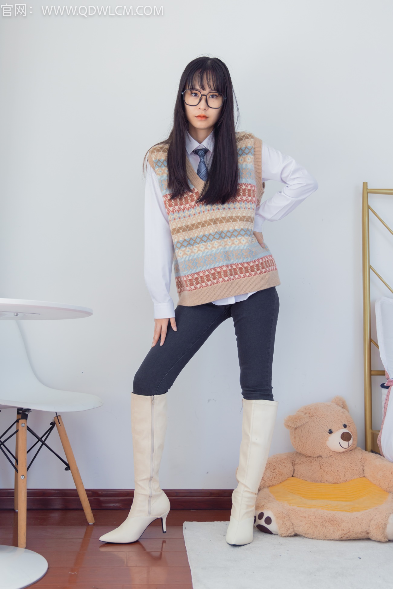 图片[1]-勿恋传媒 NO.1323 兮兮-孤岛的鲸[152P/1V/3.64GB]-美图