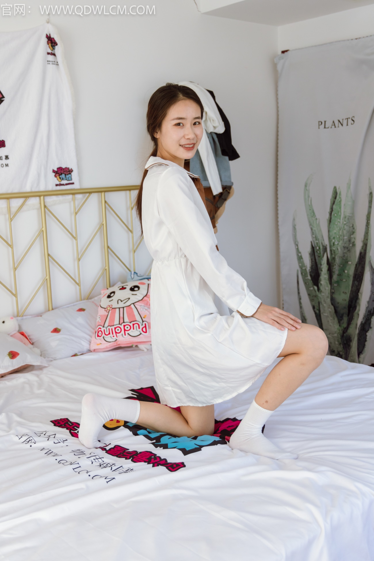 图片[2]-勿恋传媒 NO.1329 菜菜-日落沙滩后[140P/1V/3.89GB]-美图