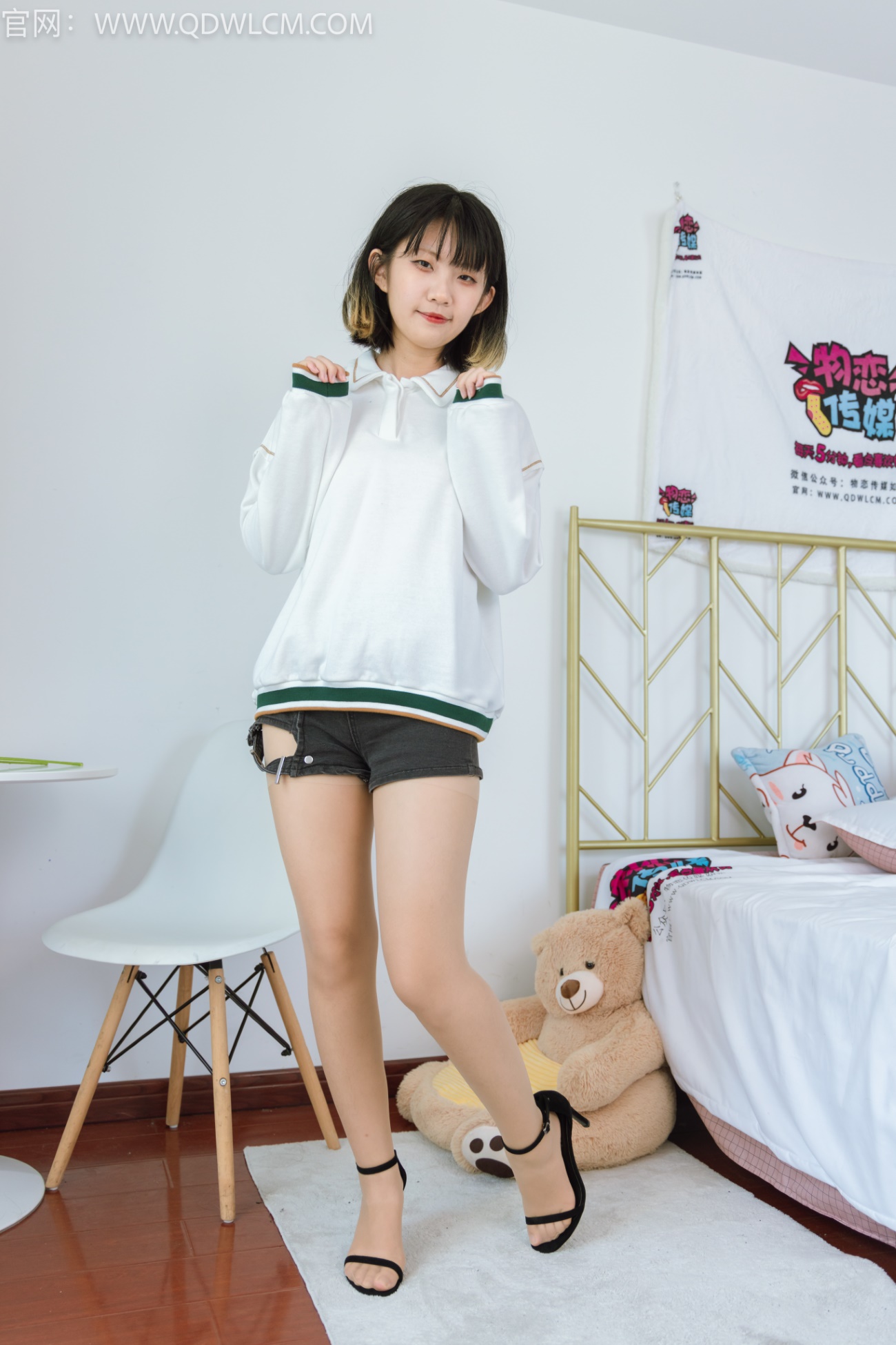 图片[1]-勿恋传媒 NO.1332 暗月-那一抹明月[148P/1V/3.92GB]-美图