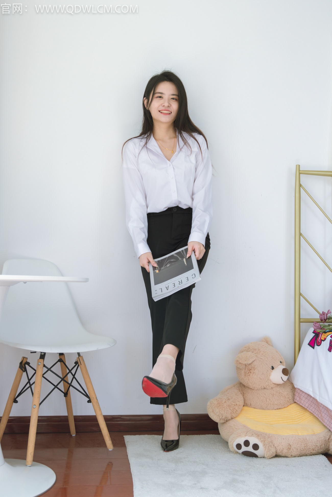 图片[1]-勿恋传媒 NO.1333 然然-回忆的沙漏[147P/1V/3.85GB]-美图