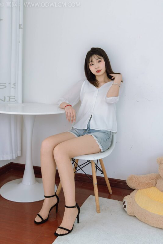 勿恋传媒 NO.1337 欢欢&乐乐-闺蜜时光[145P/1V/3.06GB]-美图