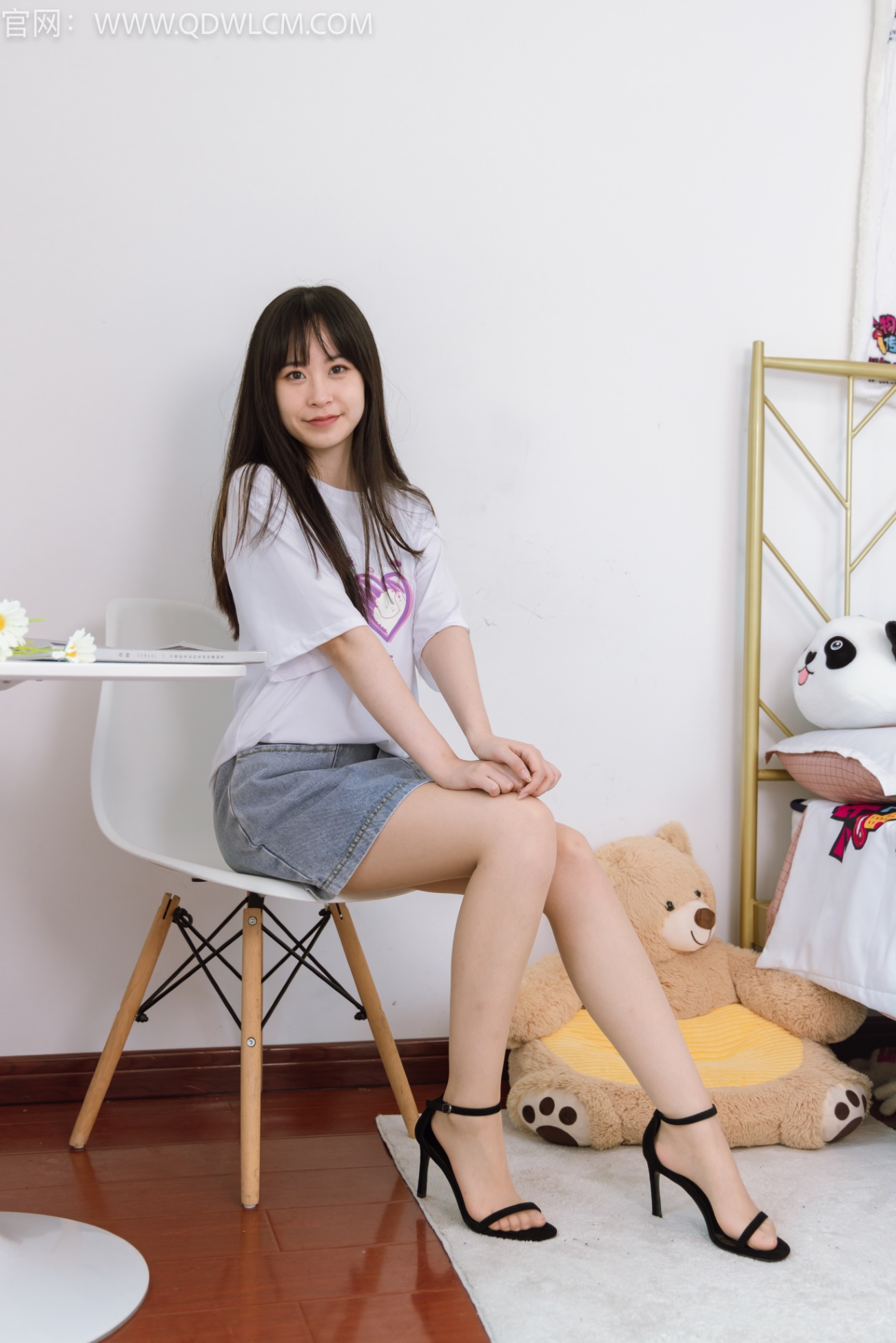 图片[2]-勿恋传媒 NO.1293 兮兮-等一朵花开[150P/1V/3.86GB]-美图