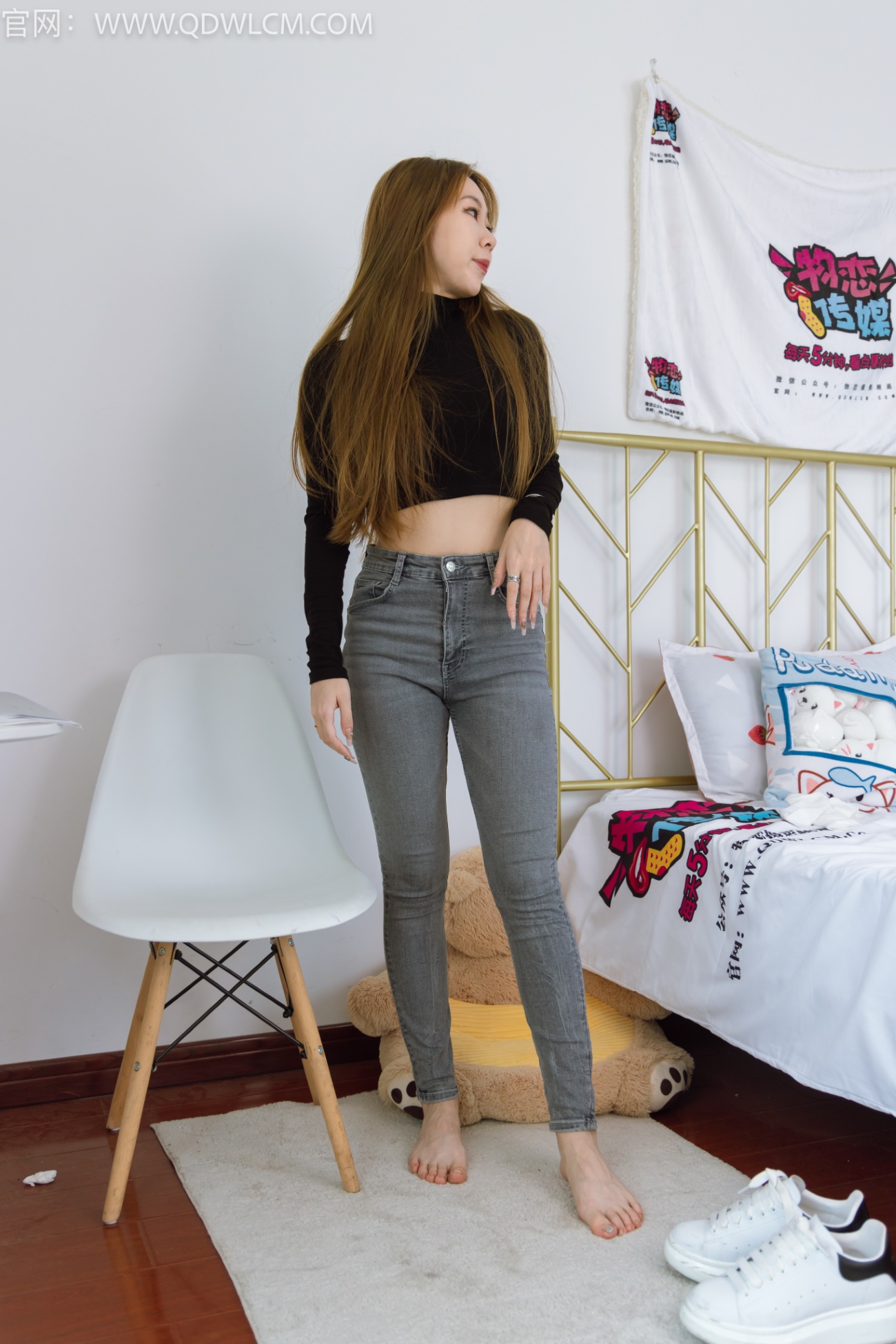 图片[4]-勿恋传媒 NO.1293 兮兮-等一朵花开[150P/1V/3.86GB]-美图