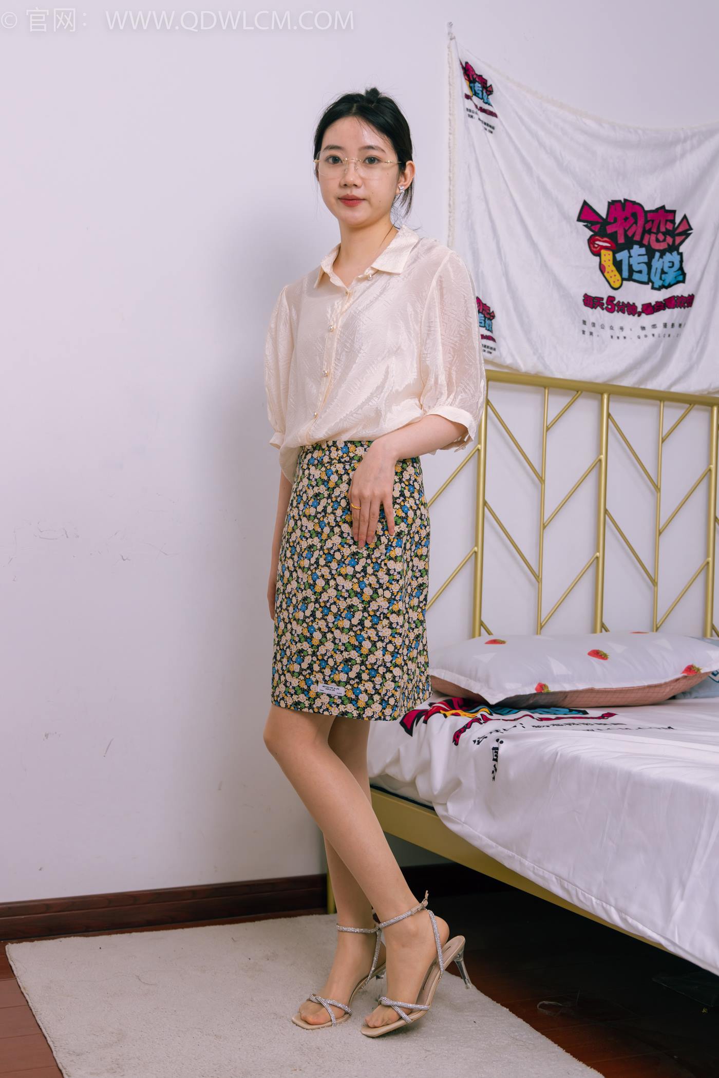 图片[2]-勿恋传媒 NO.1264 月心-夏夜蝉鸣[140P/1V/6.06GB]-美图