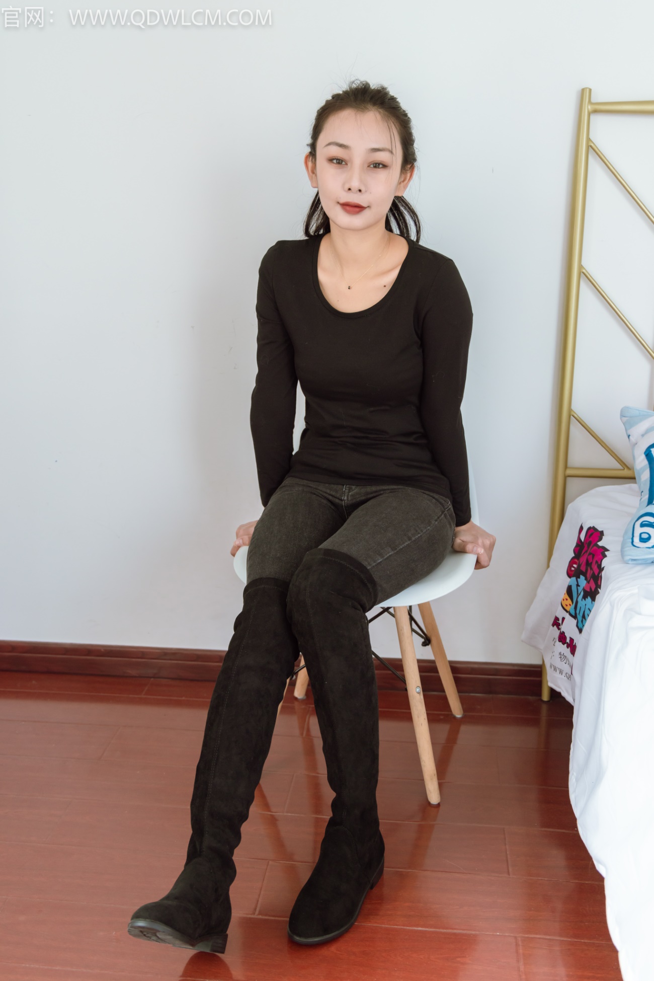 图片[1]-勿恋传媒 NO.1274 菜菜-岁岁年年[153P/1V/4.16GB]-美图