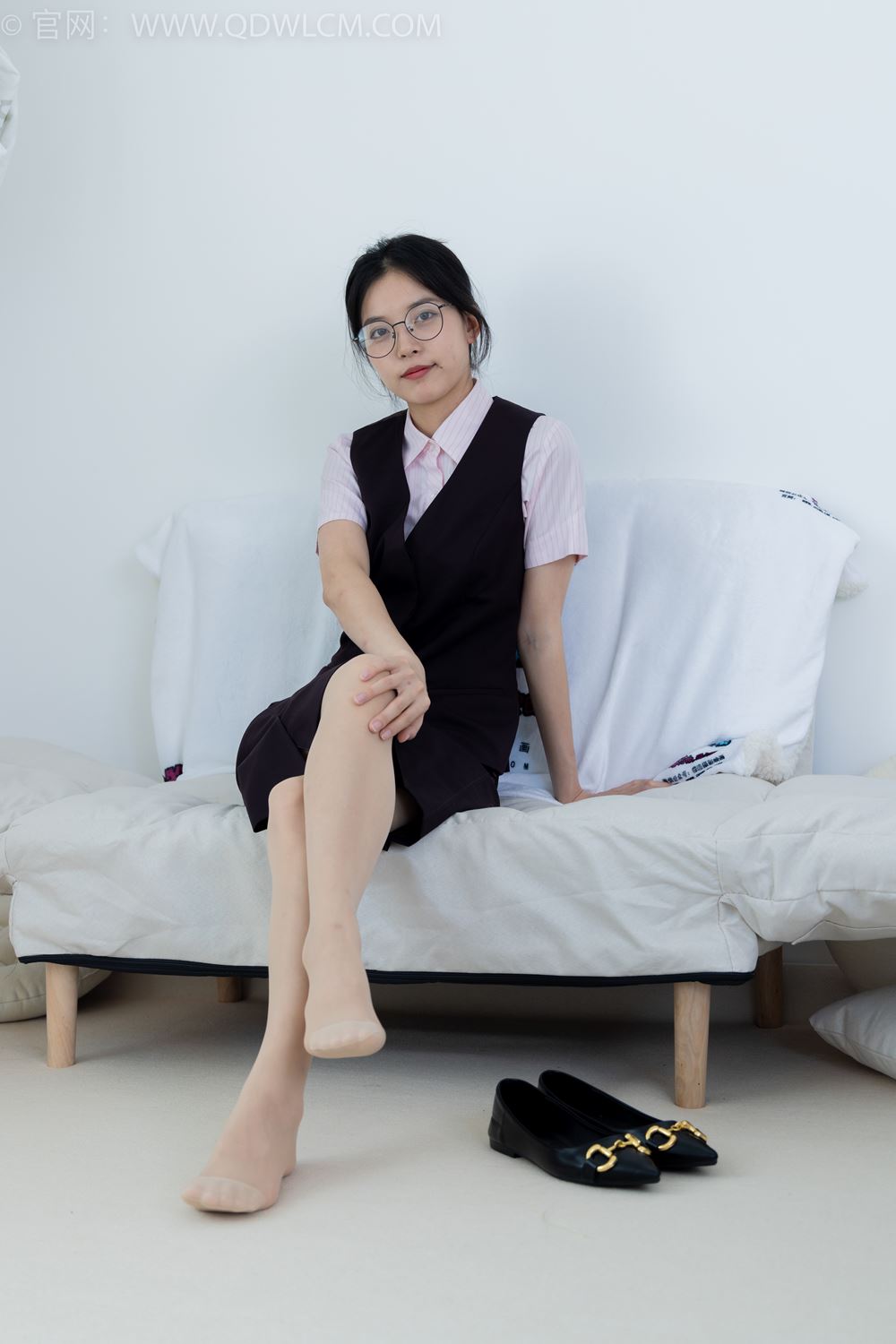 图片[2]-勿恋传媒 NO.1184 夏夏-红色高跟鞋丝袜[150+1P/4.41GB]-美图