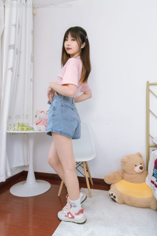 勿恋传媒 NO.1177 挽挽-初恋的天空[150P/1V/4.23GB]-美图