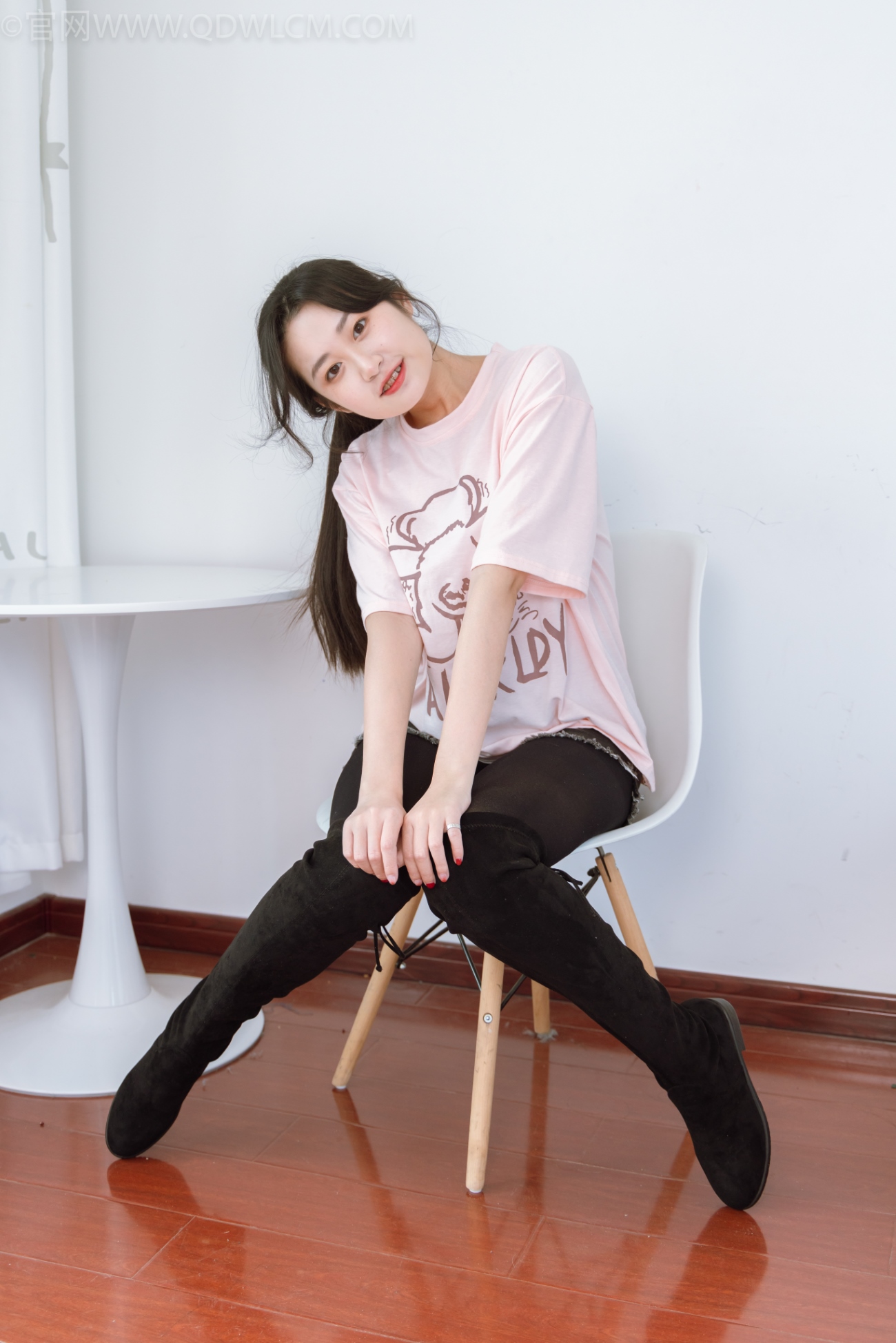 图片[1]-勿恋传媒 NO.1115 小敏-冬日得遥望[189P/1V/5.32GB]-美图