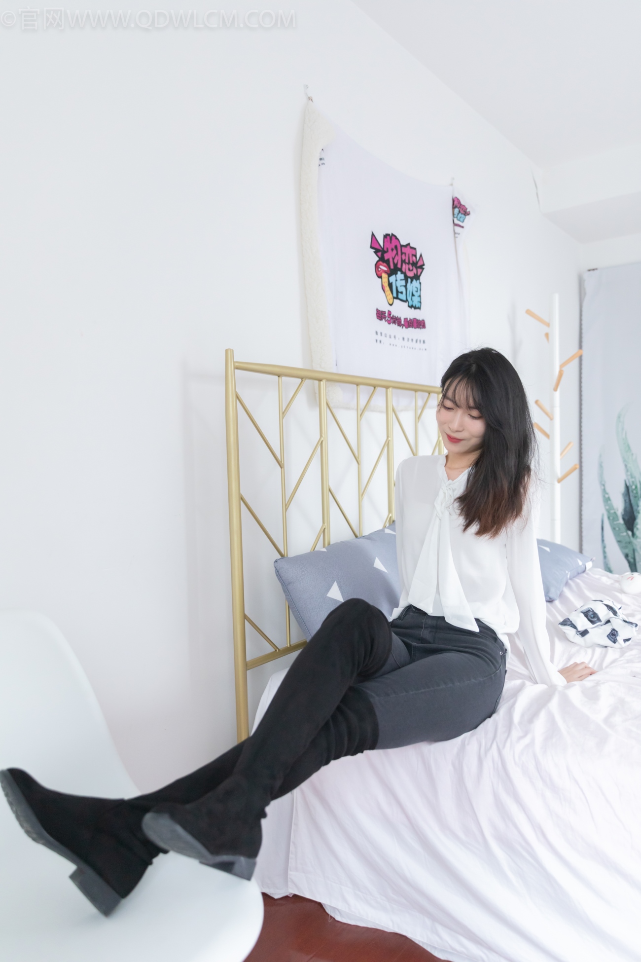 图片[1]-勿恋传媒 NO.1080 猫耳-轻OL风[179P/1V/3.96GB]-美图