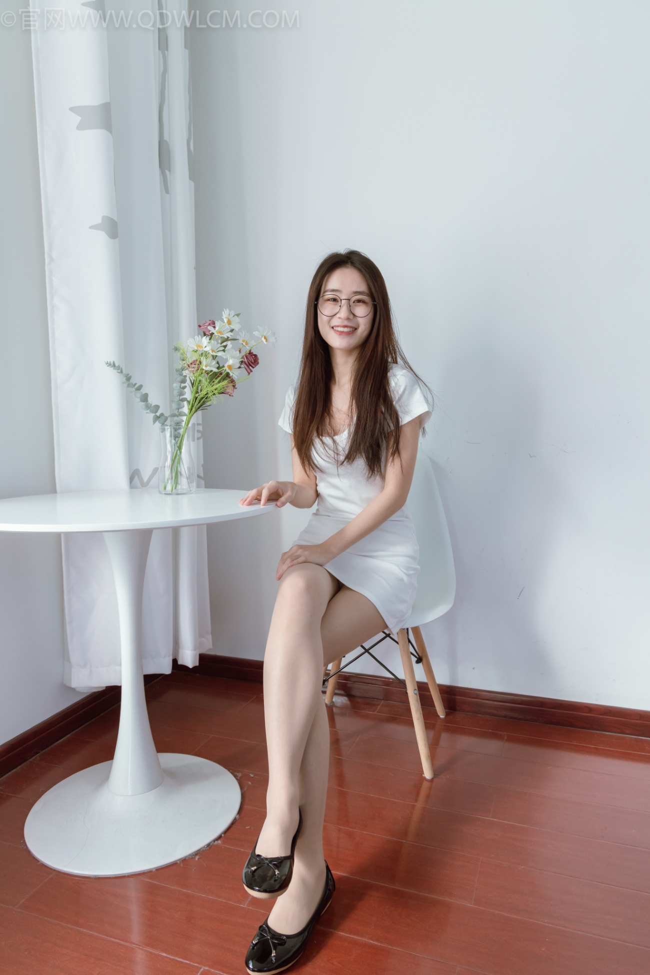 图片[2]-勿恋传媒 NO.1082 菜菜-黑与白[133P/1V/4.62GB]-美图