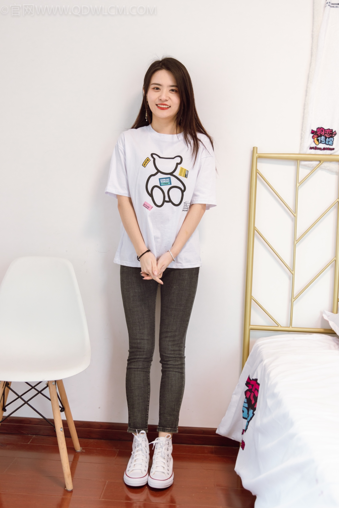 图片[1]-勿恋传媒 NO.1064 然然-柳絮飞[142P/1V/4.26GB]-美图